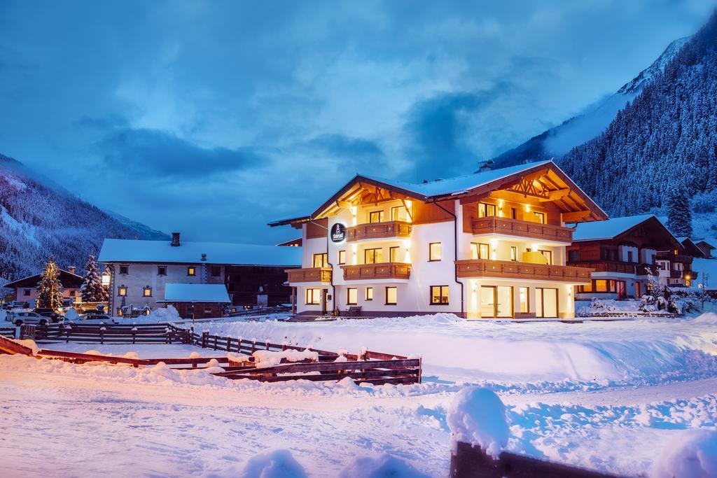 Stoanmandl Wohlfuehlappartements Neustift im Stubaital Bagian luar foto